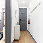 Apartment Typical By Homing Lissabon